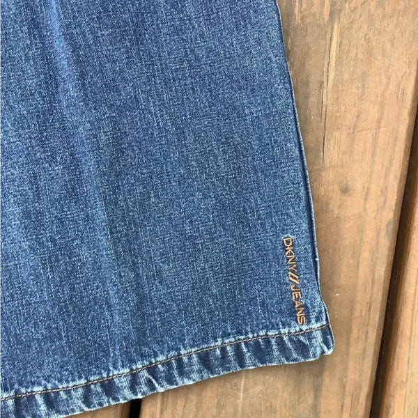 Ladies DKNY high rise jeans 🌷 - Image 6