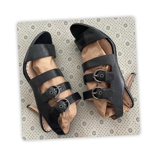 Coach‎ Strappy Heel Sandals Size: 9B, Flaws On Outsole - Image 5