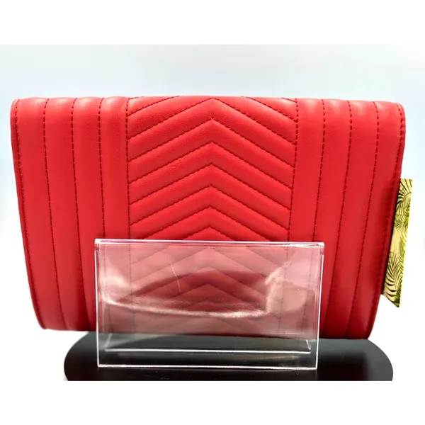 Badgley Mischka Crossbody Chevron Quilted Center Cover - Red - Image 8