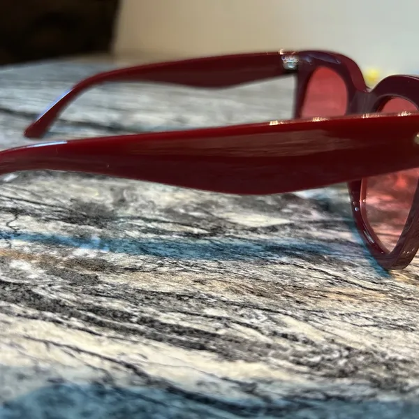 Stylish Red Sunglasses with Red Lens - Image 7