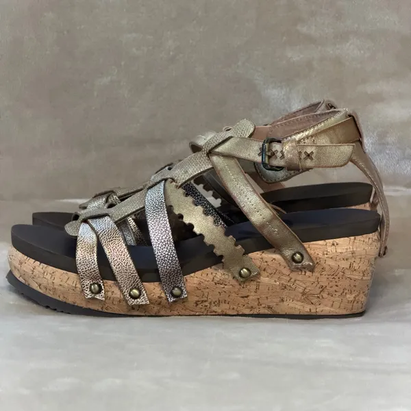 OTBT Storm Gold Brown Metallic Crisscross Strappy Wedge Sandals Size 9 - Image 3
