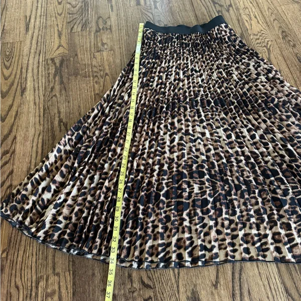Kassually 28 Medium High Waisted Midi Skirt Pleated Cheetah Print Leopard Animal - Image 2
