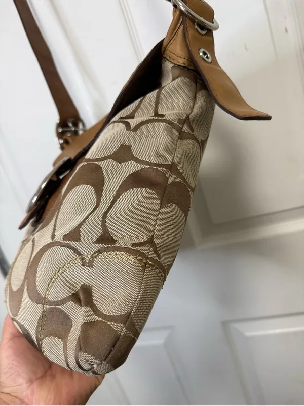 Coach Vintage Tan and Brown Signature Canvas Crossbody Bag - Image 4