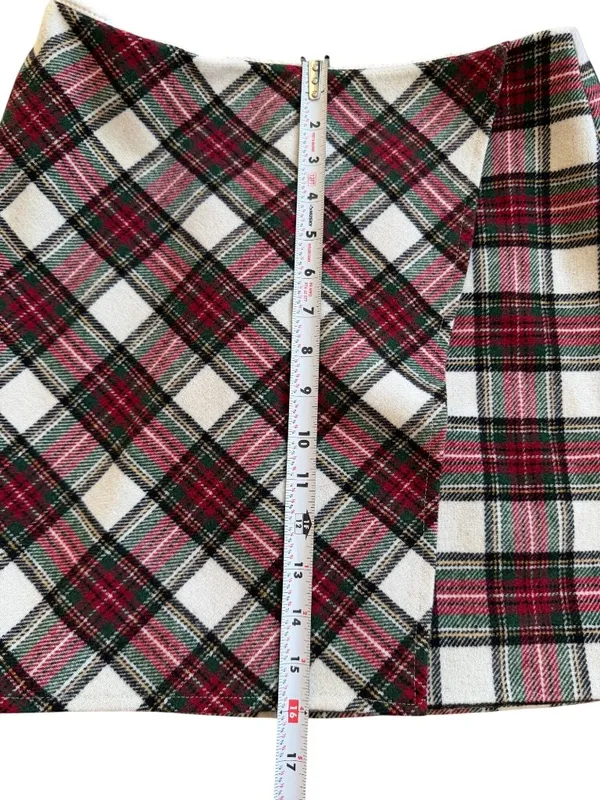 HOLLISTER Ultra High Rise Holiday Plaid Skirt Size Medium - Image 4