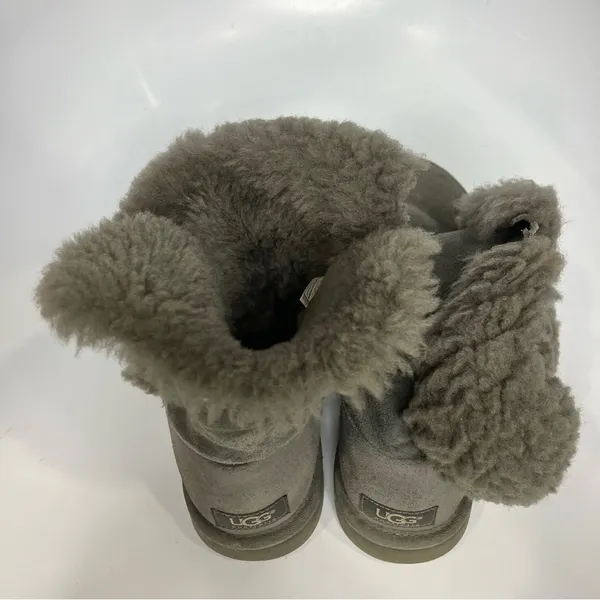 UGG Bailey Button gray suede‎ boots size 8 - Image 5
