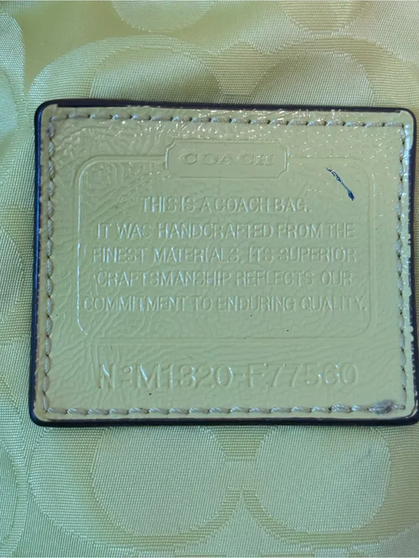 Y2K Coach Getaway Nylon Signature Tote in Yellow and Cream - Image 11