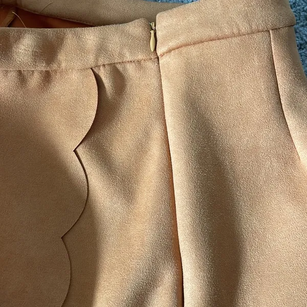 VICI Flawless Women’s Mustard Suede Mini Skirt w/ Scalloped Hemline- Size Medium - Image 5
