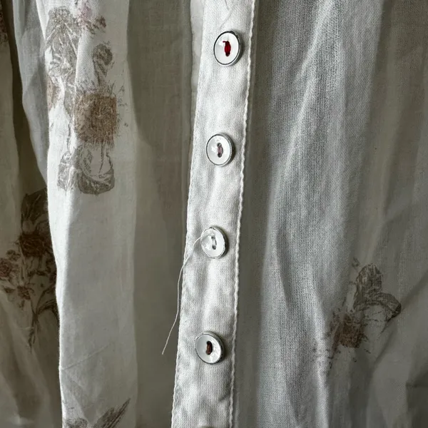 99. Free People Don't Look Back Button down floral blouse oversized small - Image 4
