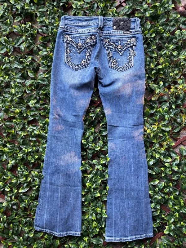 Miss Me Low-Rise Boot Stretch Jeans Signature Rhinestone Women’s Denim 28 - Image 2