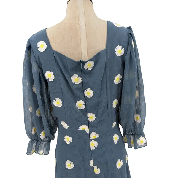 Ivy City Co Daisy Embroidered Floral Lace Trim Midi Dress Blue Size Medium - Image 7