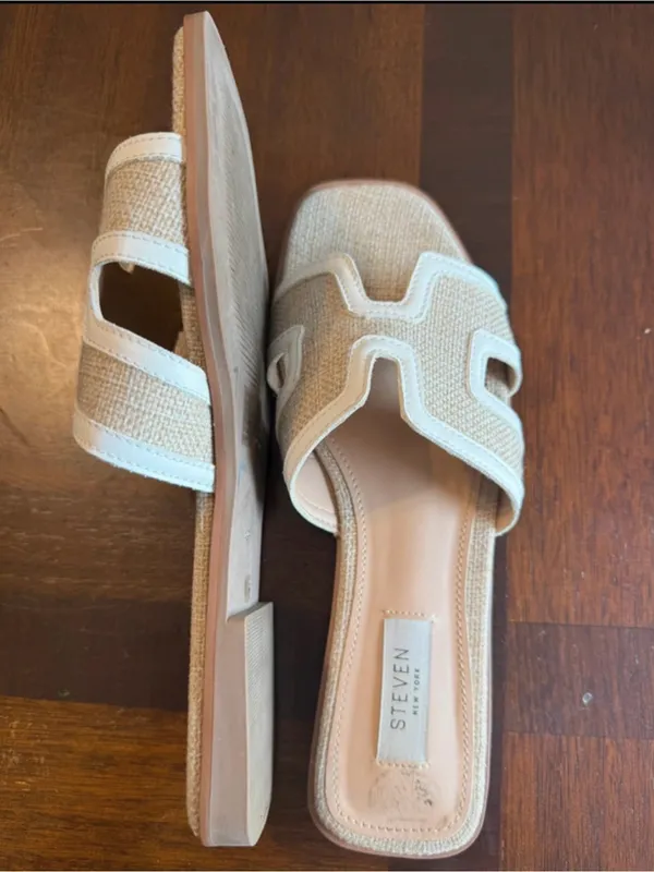 Steve Madden Beige and White Cutout Slide Mules - Image 4