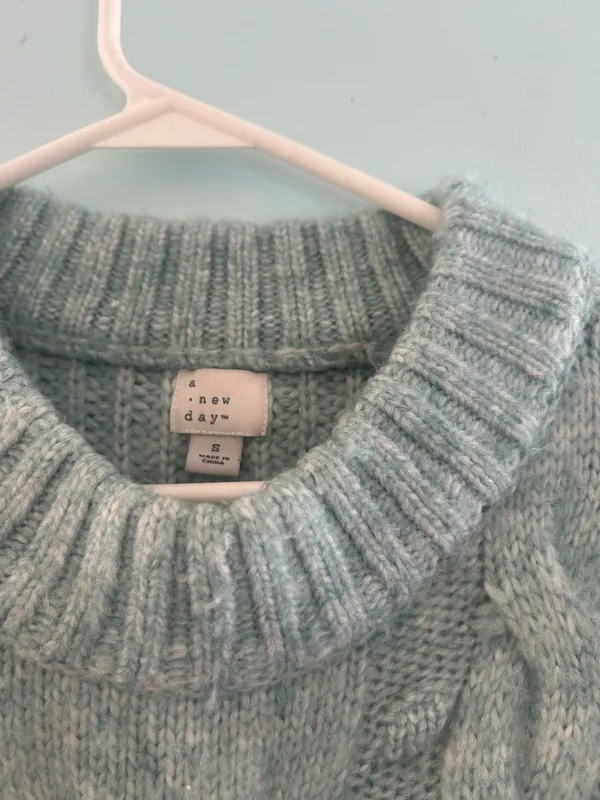 Women’s Sweater   - Image 5
