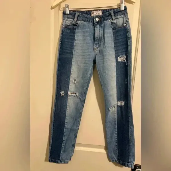 Free People We The Free‎ Women's Two Toned Patchwork Distressed Denim Jeans 24 - Image 2