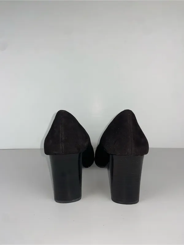 Apostrophe Black Suede Block Heel Pump with Toe Accent - Image 3