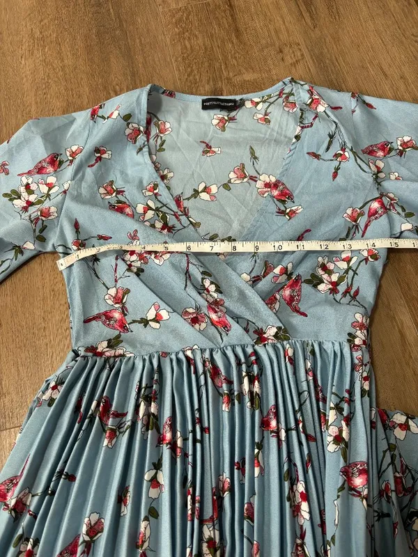 Prettylittlething Blue Floral Dress - Size 2 - Image 7