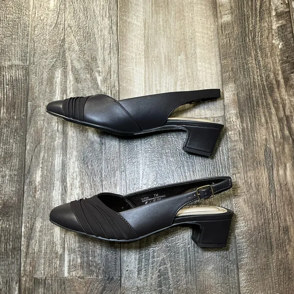 Easy Street Dark Brown Slingback Heels Size 7 - Image 11