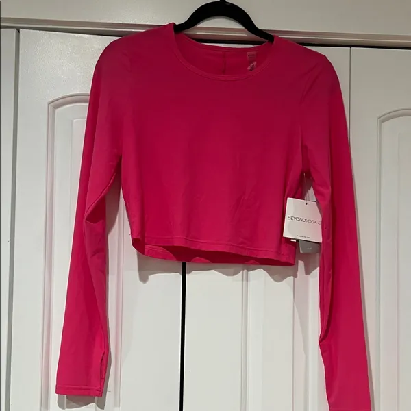 Beyond Yoga POWERBEYOND LITE CARDIO CROPPED‎ PULLOVER medium - Image 3