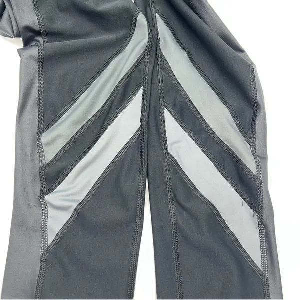 90 Degree By Reflex Women’s Black w/3 Shades of Gray Accent Leggings-Size L - Image 4