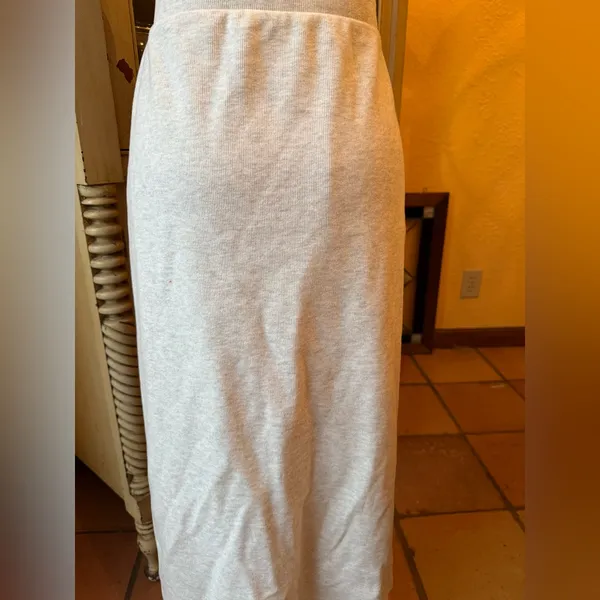 Old Navy Light Gray Maxi Skirt - Image 2