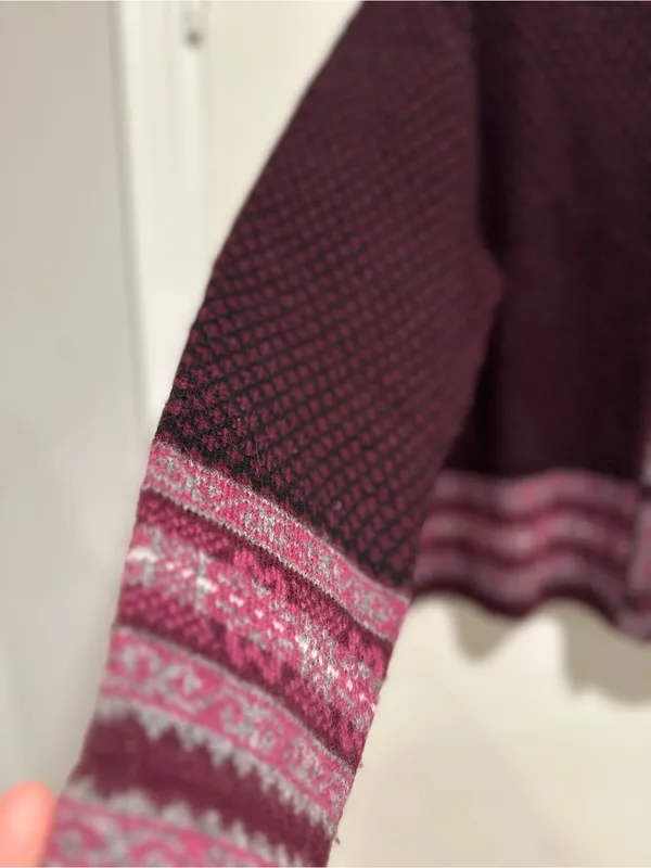 VTG Frost Fair Isle Sz:M geometric knit burgundy/pink Wool Cottagecore cardigan. - Image 7