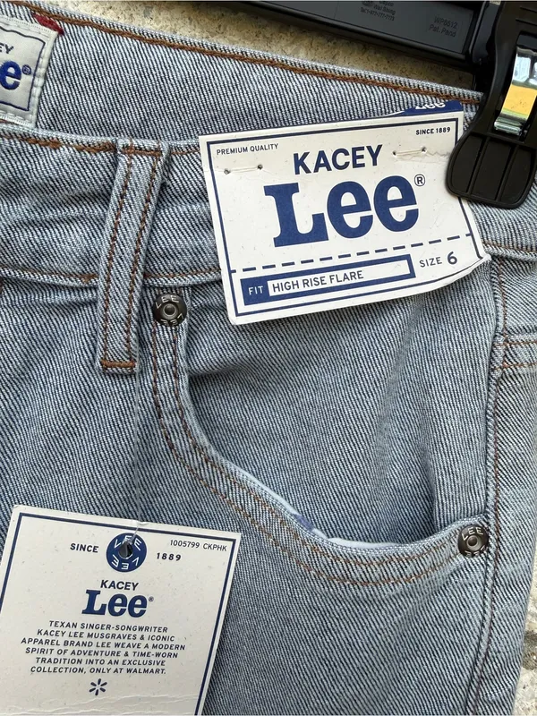 Lee Two-Tone High-Rise Flare Jeans — Light Blue & Dark Blue - Image 6