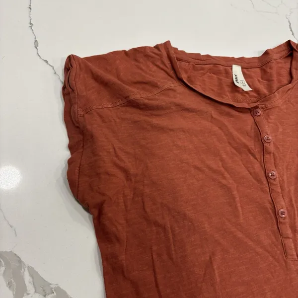 Pact Tshirt Womens Size Small Burnt Orange Half Button Casual - Image 2