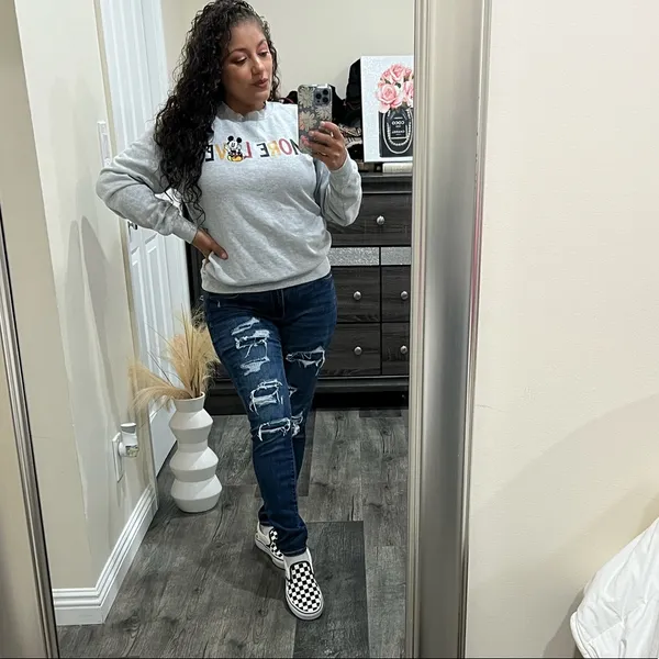 ❤️💛MICKY MOUSE SWEATER💛❤️ - Image 6