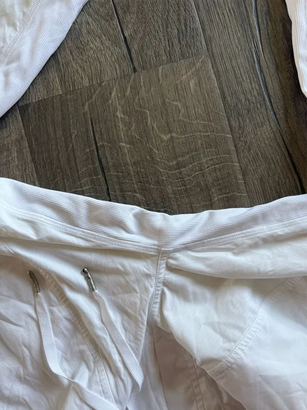 Lululemon Dance Studio Crop 25" - Image 5