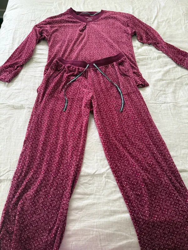 Nautica Women's Berry Pink Patterned Sweater and pants set - Image 4