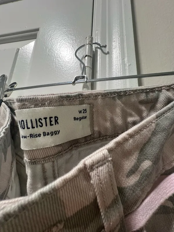 Hollister Jeans - Image 2