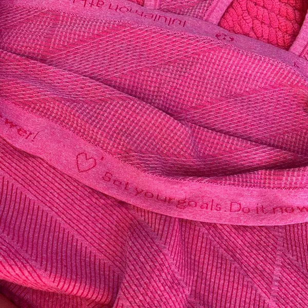 Lululemon Swiftly Tech Racerback EUC, size 4 Bright pink color - Image 5