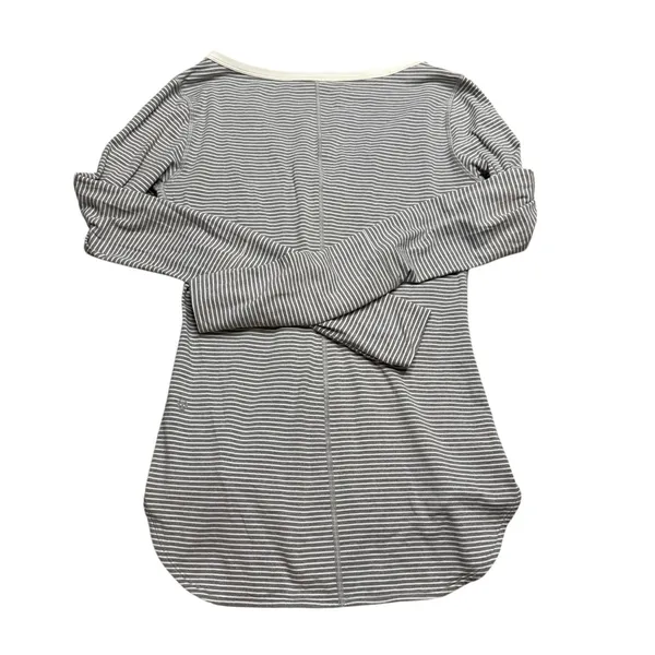 🤍 Lululemon Striped Henley Long Sleeve Button Top Gray White‎ Sz 8 🤍 - Image 2