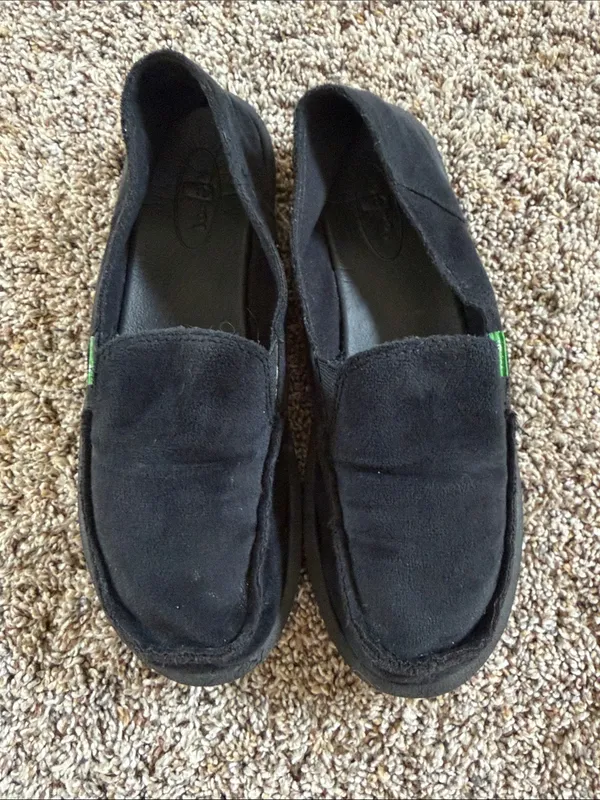 Sanuk Donna Velvet women's slip-on shoes - Image 2