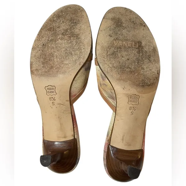 VANELI Tan/Beige Floral Canvas/Leather Slides Mules Heels Shoes - Size 8.5 Slim - Image 12