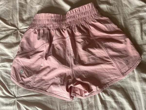 Lululemon Tracker LR Short 4” - Image 2