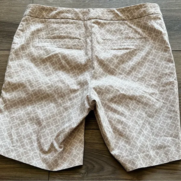 Mario Serrani Italy Size 8 Comfort Stretch Chino‎ Shorts Tan Geometric Print - Image 2