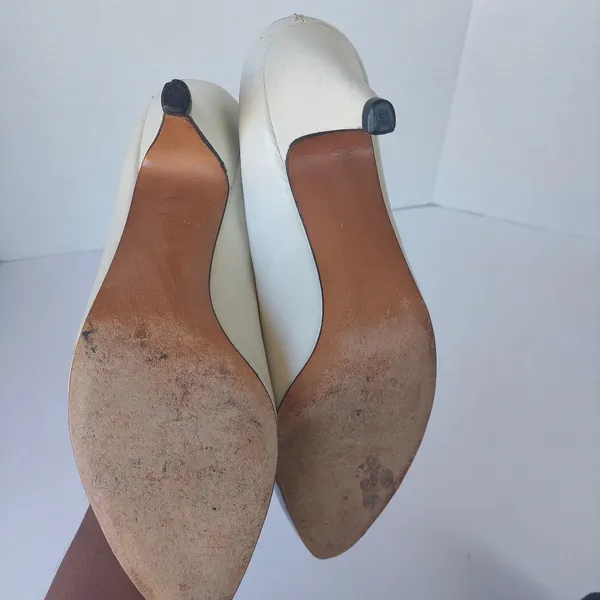 Vintage Sesto Meucci Off White Leather Italian Pumps With Rosette Size 7 1/2 - Image 6