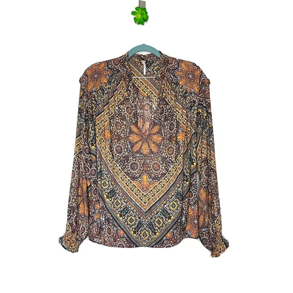 Free People Little Runaway Medallion Print Top Blouse Size Small Keyhole Neck - Image 4