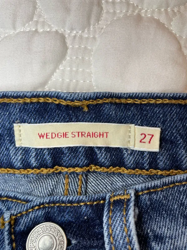 501 High-Rise Levi’s - Image 3