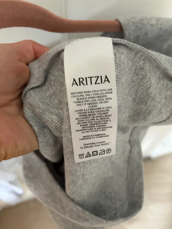 Aritzia TNA Homestretch Long Sleeve - Image 3