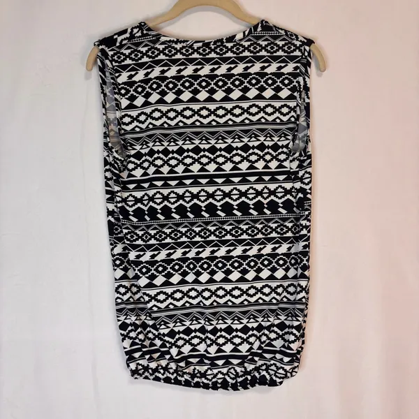 Candid‎ Soul Sleeveless Top Womens M Geometric Tribal Boho Office Southwestern - Image 3