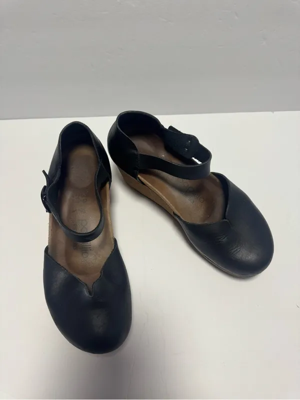 Birkenstock Papillio Mary Closed Toe Leather - Image 3
