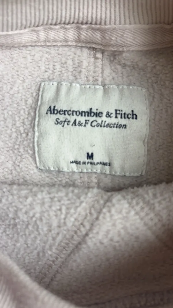 Abercrombie & Fitch Crewneck - Image 2