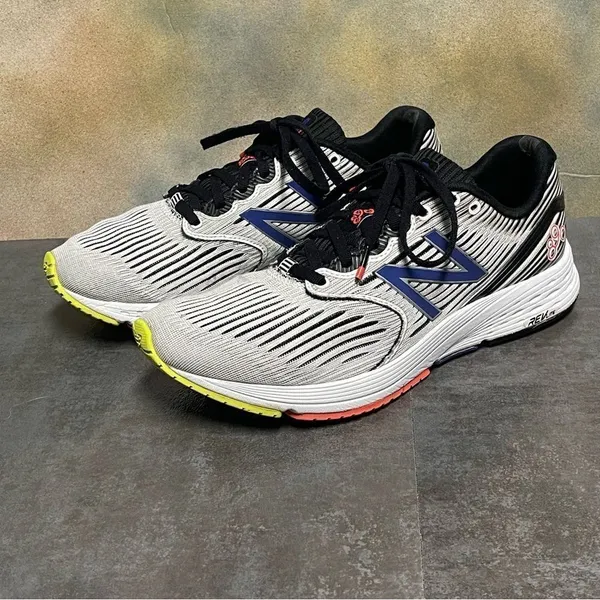 New Balance 890V6 Gray/Black Women's Running Shoes Size 10B - Image 2