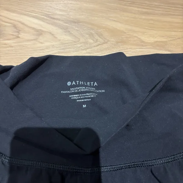 Athleta Salutation Jogger Black Medium - Image 5
