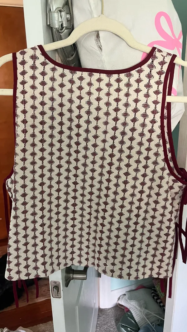 LOFT white and burgundy beachy top - Image 3