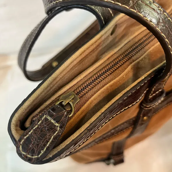 Franco Sarto Brown‎ Suede/Leather Purse With Inside Smartlyte 12.5”X15” Preowned - Image 8