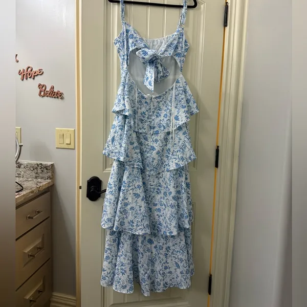 Hello Molly full of fun blue tiered maxi dress size L - Image 3