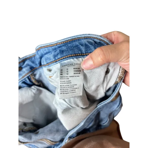 American Eagle Slim Straight‎ Jeans Distressed Ripped Raw Hem Size 12 - Image 10