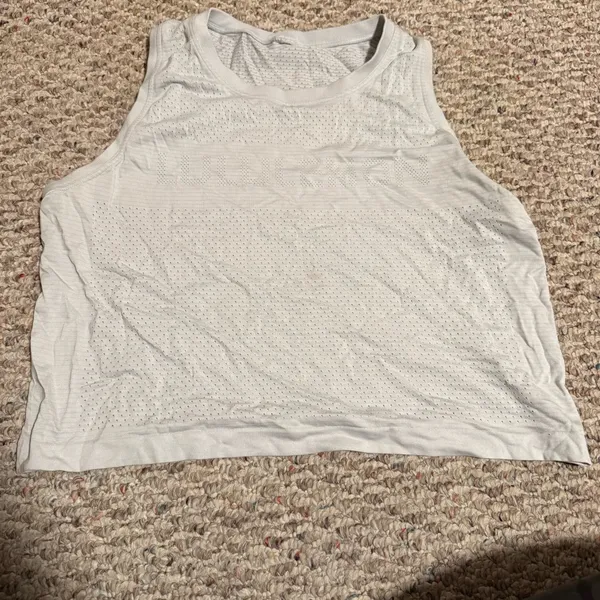 Lululemon Breeze By Muscle Crop Tank *lululemon Silver Lilac Silver Lilac Size 4 - Image 6